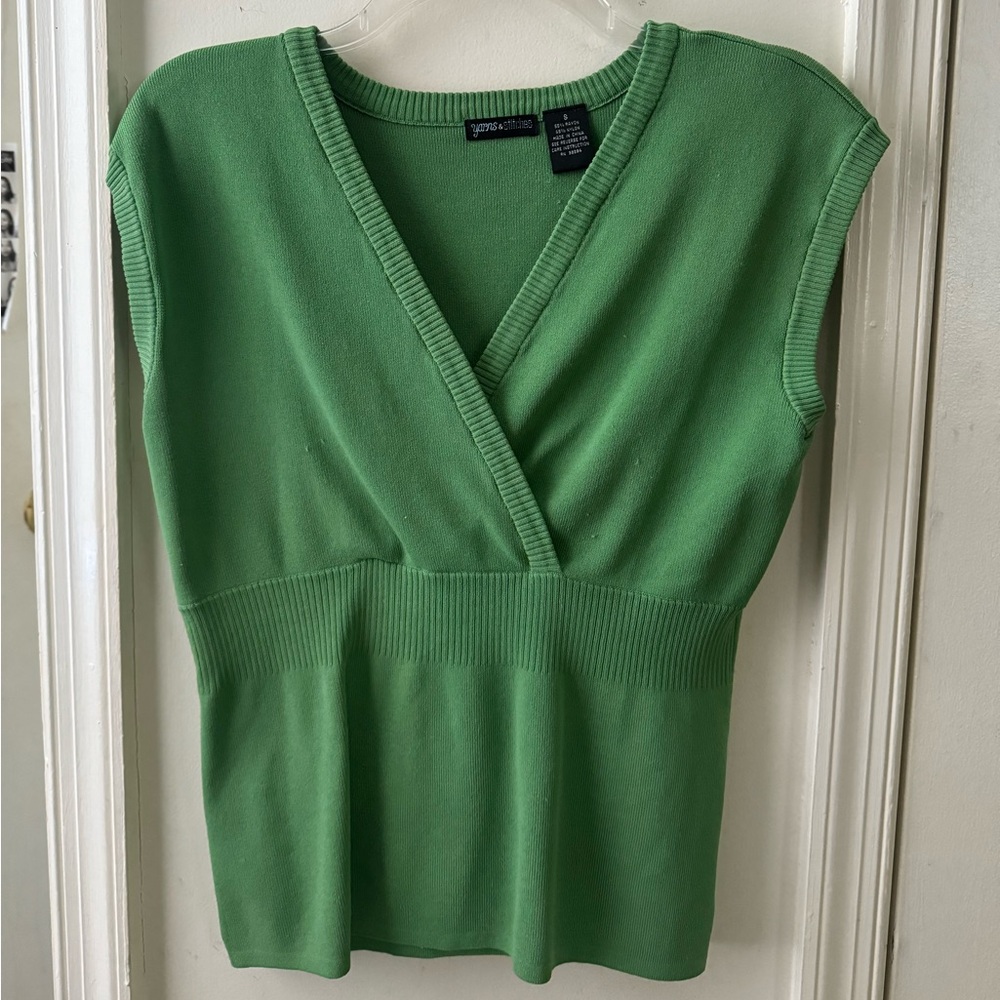 -55% rayon, 45% nylon
-good condition
-S, could fit M
-never worn before
